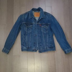 Levi's denim jacket